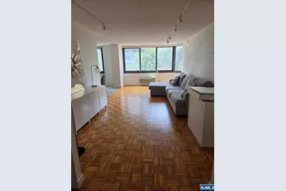 316 Prospect 3J #3J, Hackensack, NJ 07601 - Photo 2