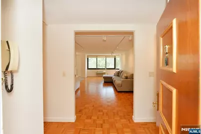 316 Prospect 3J #3J, Hackensack, NJ 07601 - Photo 18