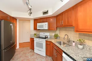 316 Prospect 3J, Hackensack, NJ 07601 - Photo 10