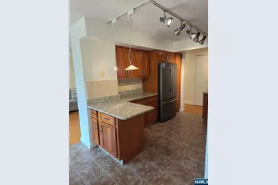 316 Prospect 3J #3J, Hackensack, NJ 07601 - Photo 4