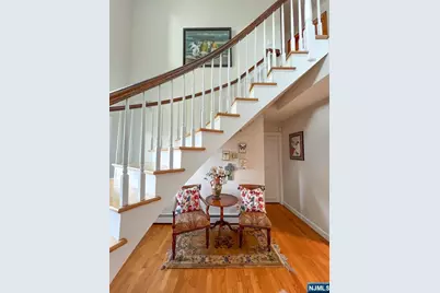 203 Harwood Place, Paramus, NJ 07652 - Photo 8