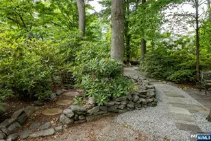 203 Harwood Pl, Paramus, NJ 07652 - Photo 30