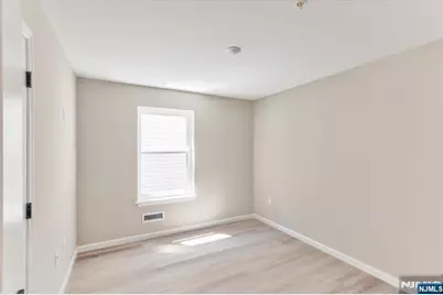 62 Columbia Avenue, Newark, NJ 07106 - Photo 22