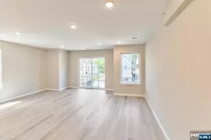 62 Columbia Ave, Newark, NJ 07106 - Photo 28