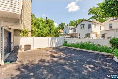 62 Columbia Avenue, Newark, NJ 07106 - Photo 10