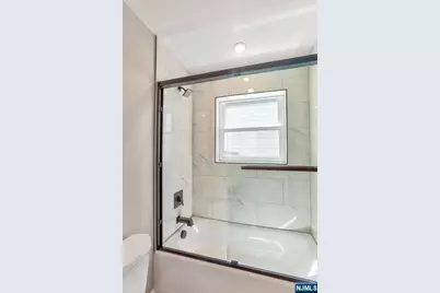 62 Columbia Avenue, Newark, NJ 07106 - Photo 36