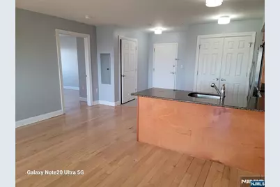 411 E Brinkerhoff Avenue 111 #111, Palisades Park, NJ 07650 - Photo 4