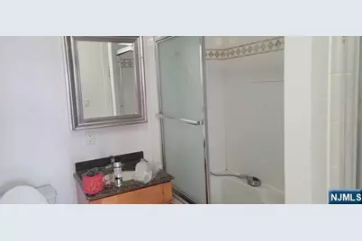 411 E Brinkerhoff Avenue 111 #111, Palisades Park, NJ 07650 - Photo 18