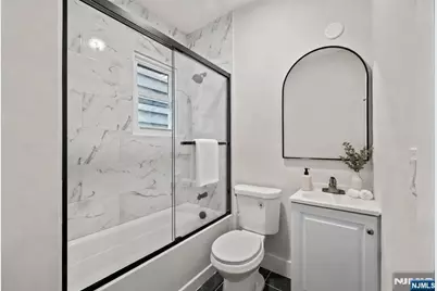 28 Riverside Place 1 #1, Garfield, NJ 07026 - Photo 4