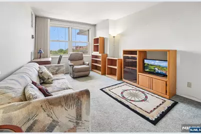 555 North Avenue 8N #8N, Fort Lee, NJ 07024 - Photo 8