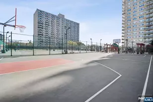 555 North Ave 8N, Fort Lee, NJ 07024 - Photo 24