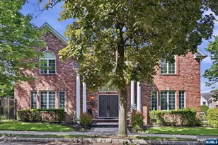 70 McElroy Ave, Fort Lee, NJ 07024 - Photo 4