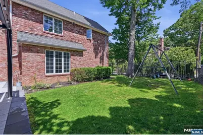 70 McElroy Avenue, Fort Lee, NJ 07024 - Photo 8