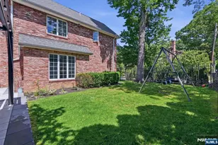 70 McElroy Ave, Fort Lee, NJ 07024 - Photo 8