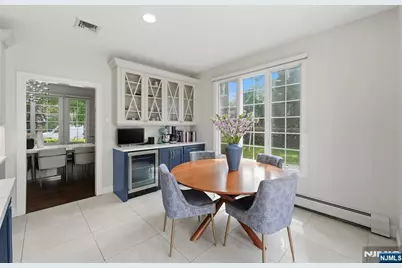 70 McElroy Avenue, Fort Lee, NJ 07024 - Photo 24