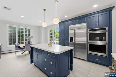 70 McElroy Avenue, Fort Lee, NJ 07024 - Photo 14