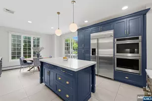 70 McElroy Ave, Fort Lee, NJ 07024 - Photo 14