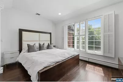 70 McElroy Avenue, Fort Lee, NJ 07024 - Photo 36
