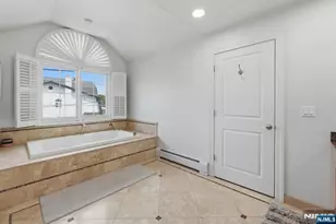 70 McElroy Ave, Fort Lee, NJ 07024 - Photo 42