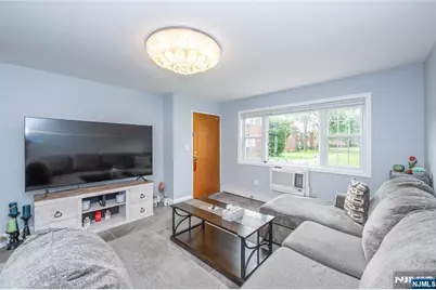 1247 Valley, Wayne, NJ 07470 - Photo 10
