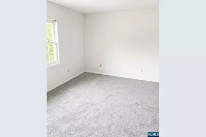 112 Sherwood 5 #5, Paterson, NJ 07502 - Photo 4