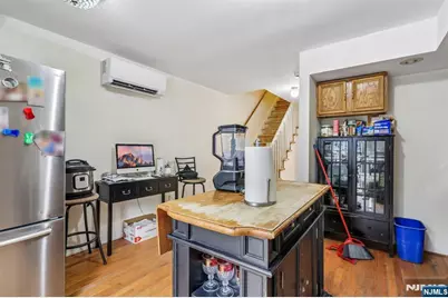22 Hecker Street, Newark, NJ 07103 - Photo 8