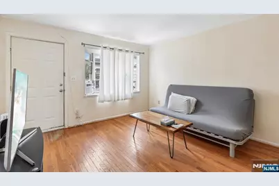 22 Hecker Street, Newark, NJ 07103 - Photo 6