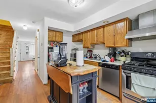 22 Hecker St, Newark, NJ 07103 - Photo 10