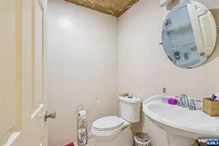 22 Hecker St, Newark, NJ 07103 - Photo 16