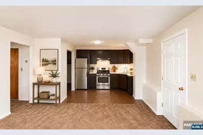 19 Village Place, Secaucus, NJ 07094 - Photo 16