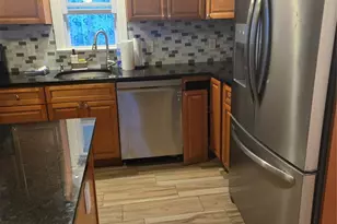 30 Chestnut St, Elmwood Park, NJ 07407 - Photo 4