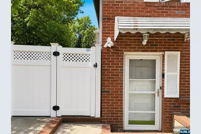343 Tremont Avenue 1 #1, Fort Lee, NJ 07024 - Photo 2