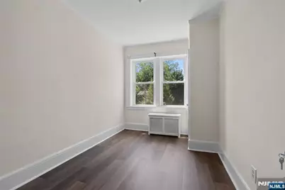 60-62 Elmwood Avenue 3 #3, Montclair, NJ 07042 - Photo 16