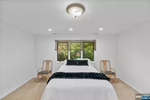 239 Westervelt Ln, Mahwah, NJ 07430 - Photo 34