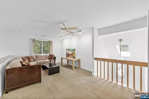 239 Westervelt Ln, Mahwah, NJ 07430 - Photo 32
