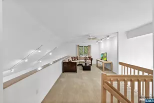 239 Westervelt Ln, Mahwah, NJ 07430 - Photo 30