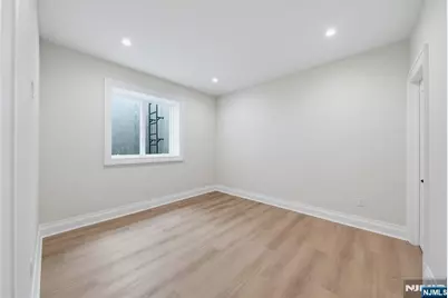 92 Oliver Road, Paramus, NJ 07652 - Photo 42