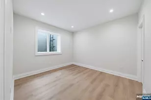 92 Oliver Rd, Paramus, NJ 07652 - Photo 42