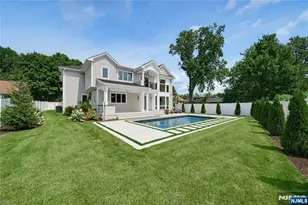 92 Oliver Rd, Paramus, NJ 07652 - Photo 46