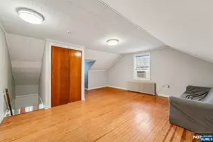 1030 Jassamine Way, Fort Lee, NJ 07024 - Photo 18