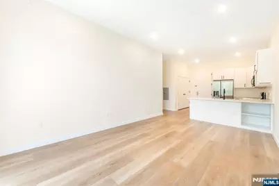51 Queen Anne Road 410 #410, Bogota, NJ 07603 - Photo 6