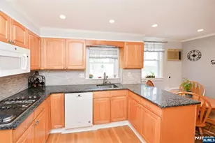 70 Fontaine Ave, Bloomfield, NJ 07003 - Photo 12