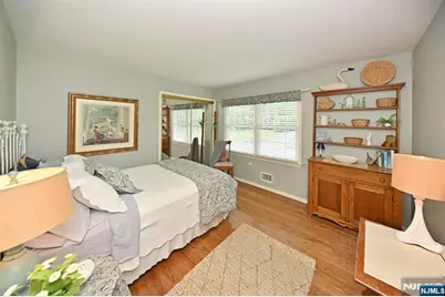 250 Meadowbrook Road, Wyckoff Township, NJ 07481 - Photo 18
