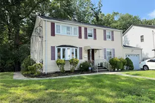 342 Lincoln Ave 2nd Fl, Elmwood Park, NJ 07407 - Photo 2