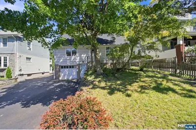 53 Payne Avenue, Midland Park, NJ 07432 - Photo 2