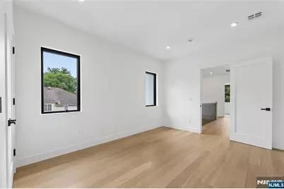 1 Bancroft Place, Cresskill, NJ 07626 - Photo 32