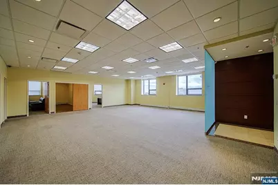 280 Broad Avenue 3F #3F, Palisades Park, NJ 07650 - Photo 4