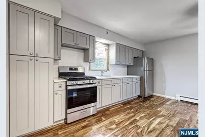 24 Horton Avenue 2 #2, Hawthorne, NJ 07506 - Photo 2