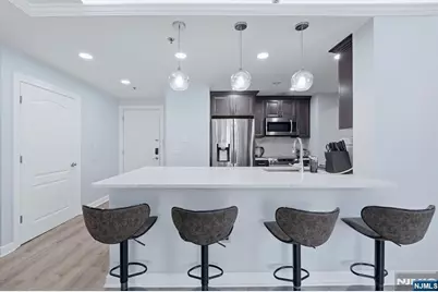 5312 City Place 5312 #5312, Edgewater, NJ 07020 - Photo 2