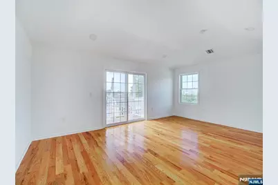 8907 Grand Avenue 2 #2, North Bergen, NJ 07047 - Photo 18